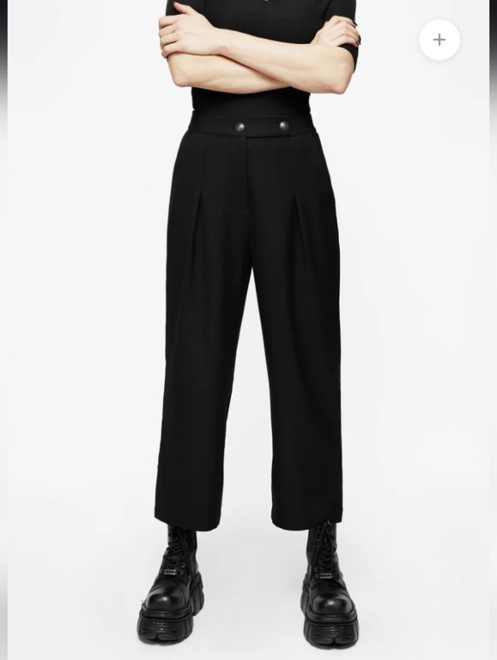 NWOT Disturbia Cropped Trouser